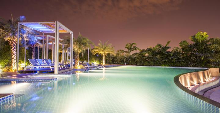 Avasa Hotel Хайдарабад Экстерьер фото